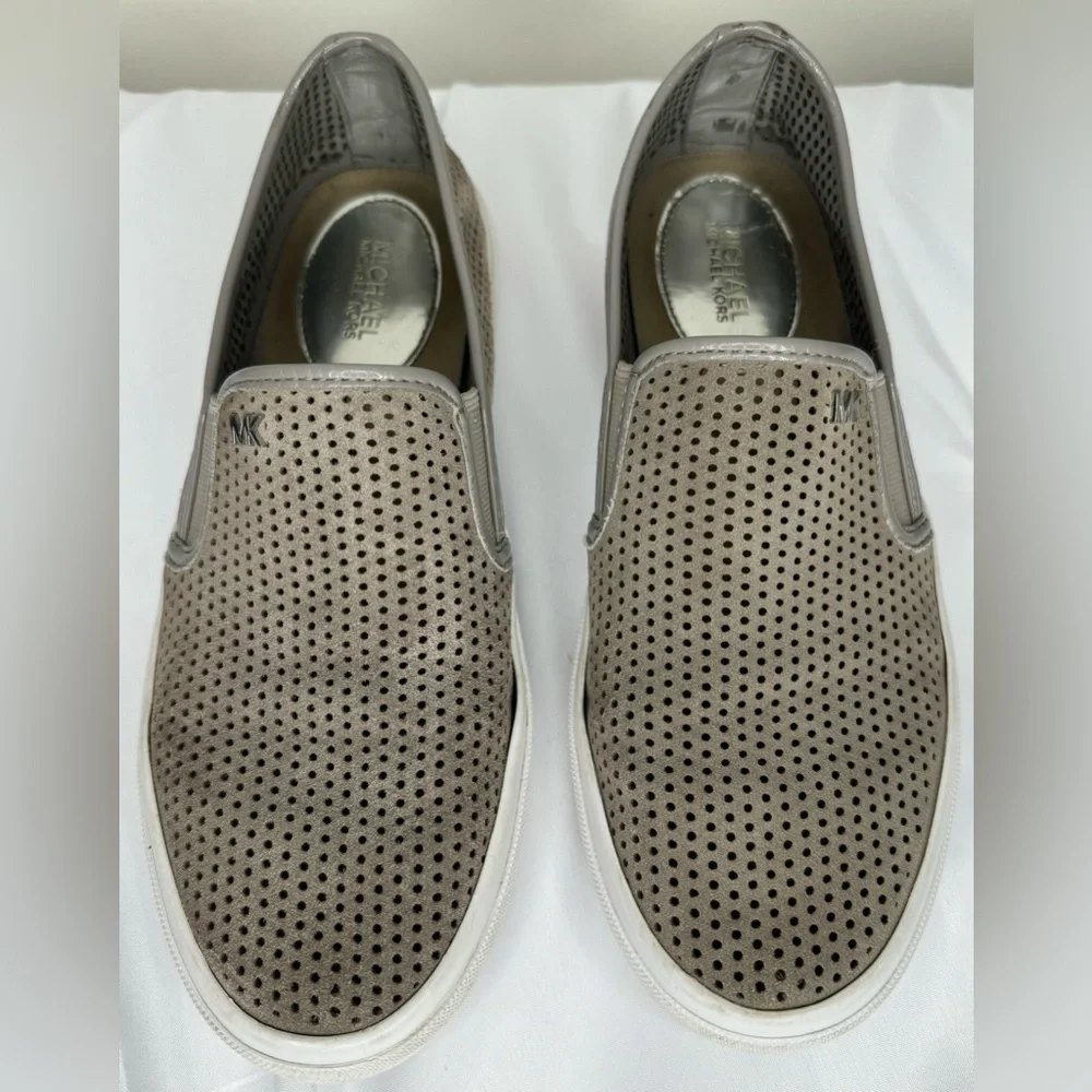 Michael Kors Women’s Gray Suede Slip On Sneakers Size 7M